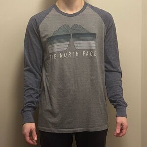 The North Face Men's Blue and Gray Long Sleeve Tee